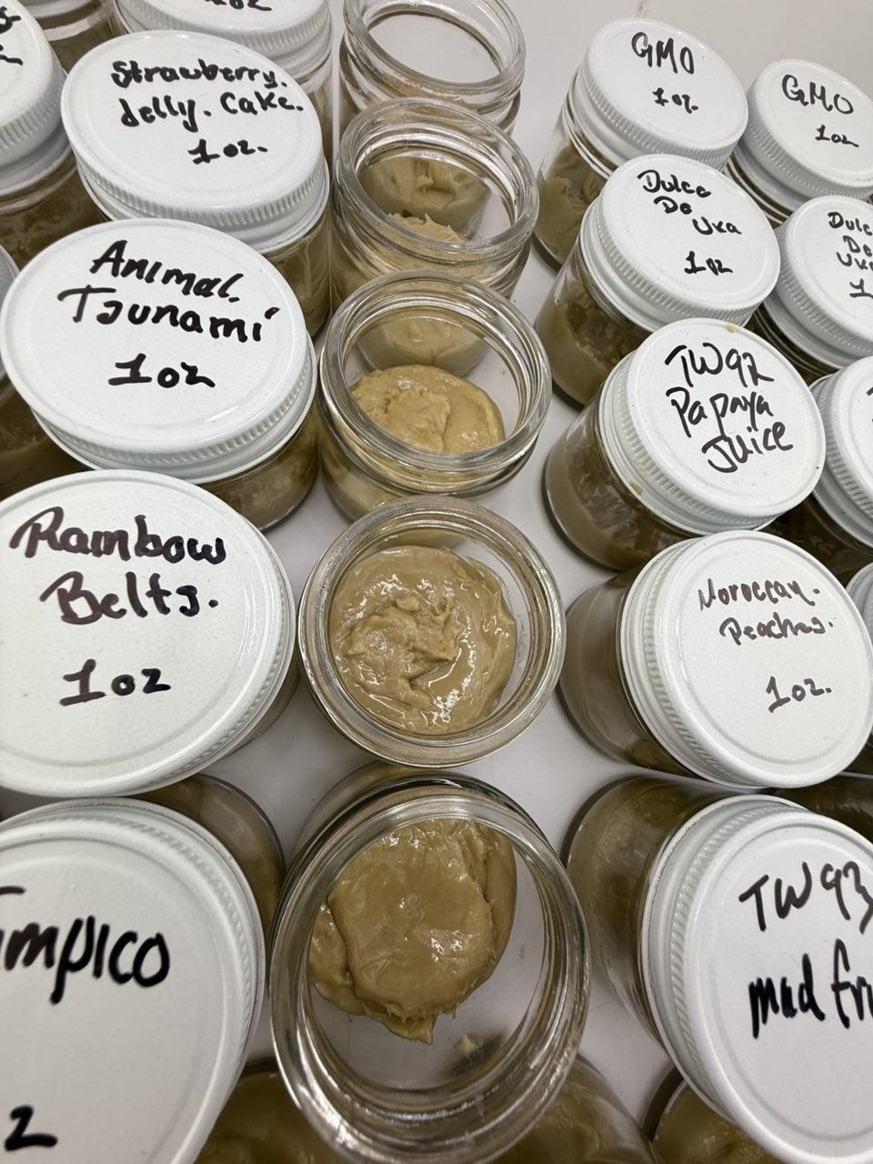 HASH ROSIN 🍯 ⛽️🔥 90-150U✅ HEAD STASH 😮‍💨🤯 — gallery photo 4 of concentrates from Real Duck Distro