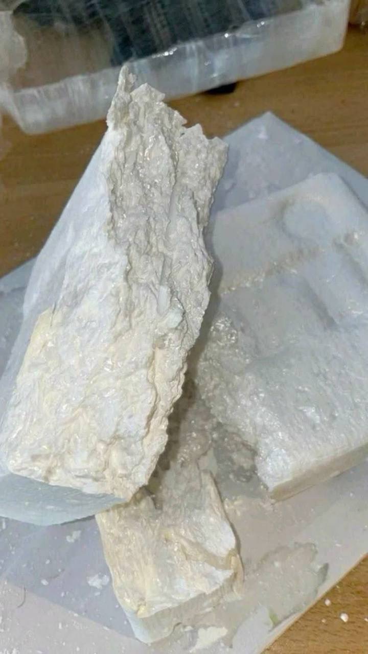 POWDER / COCA /snow — gallery photo 2 of coke from Real Duck Distro
